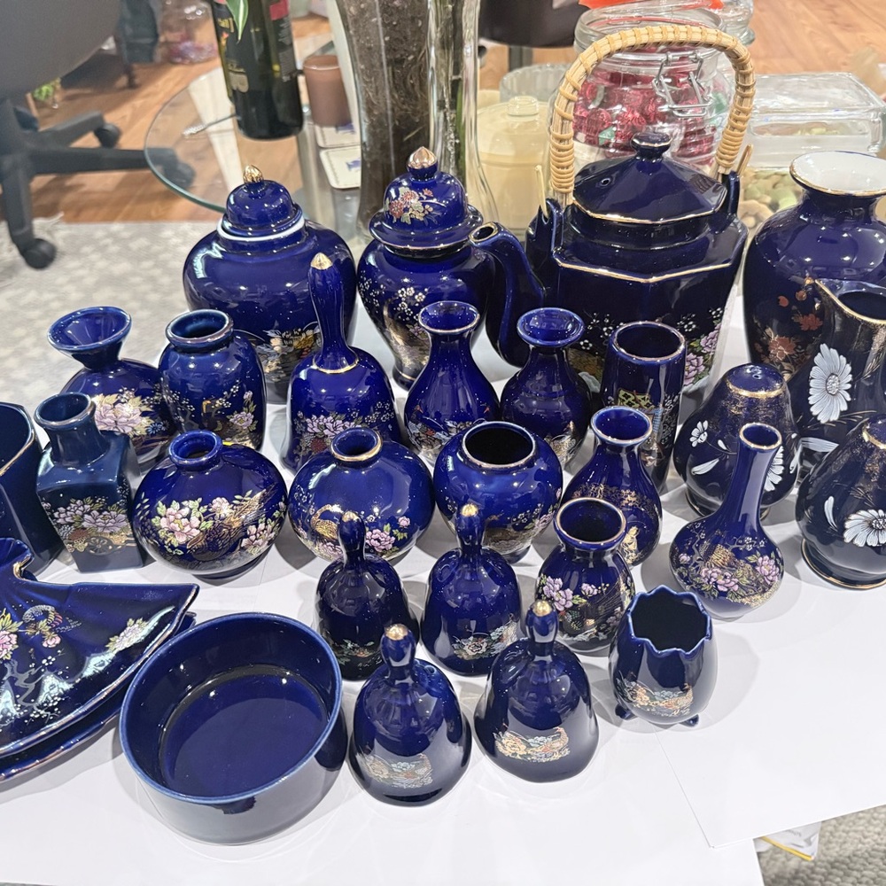 Vintage Elegant Blue Floral Japan Ceramic Vase Set